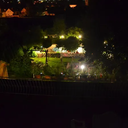 Katica Vendeghaz Apartment *