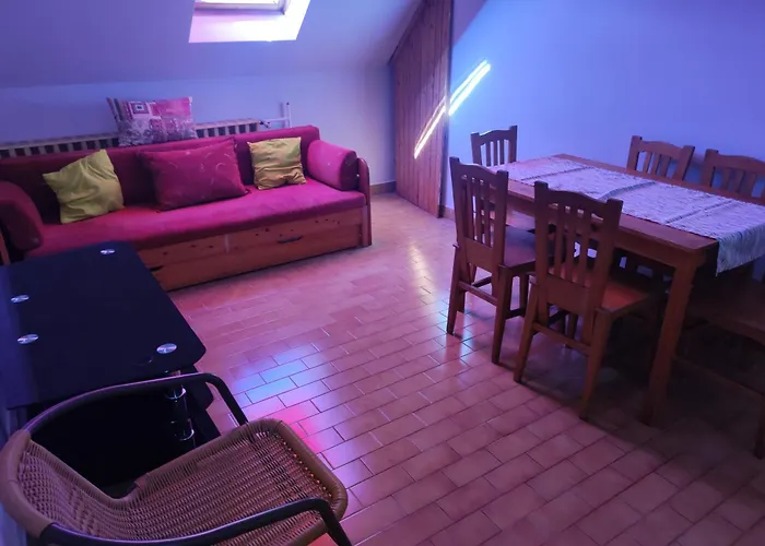 Katica Vendeghaz * שיופוק