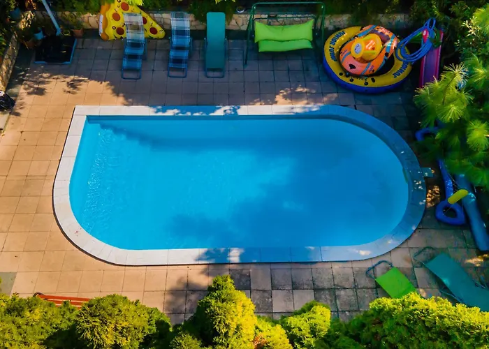 Katica Vendeghaz Daire *